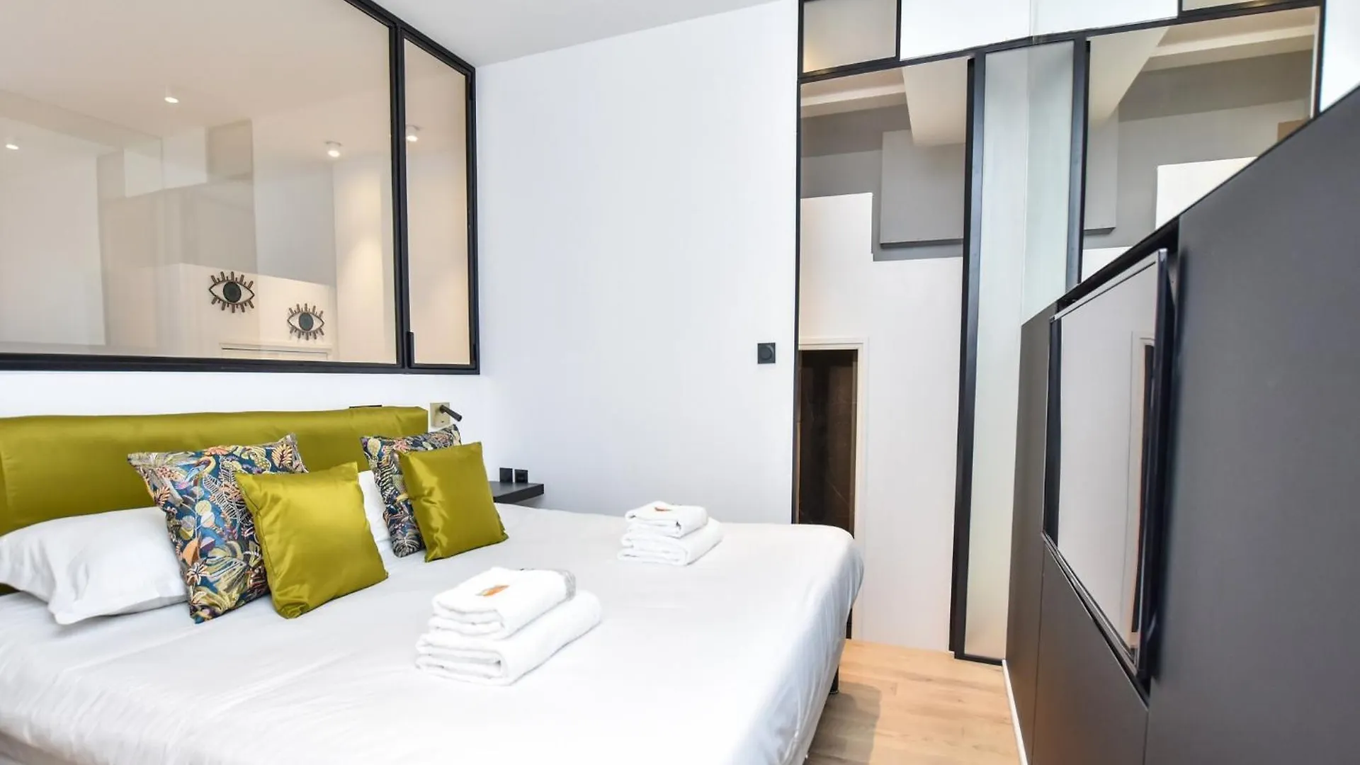 Lejlighed Luxurious Appartement - 4P- Madeleine St Honore - 1G Paris Frankrig